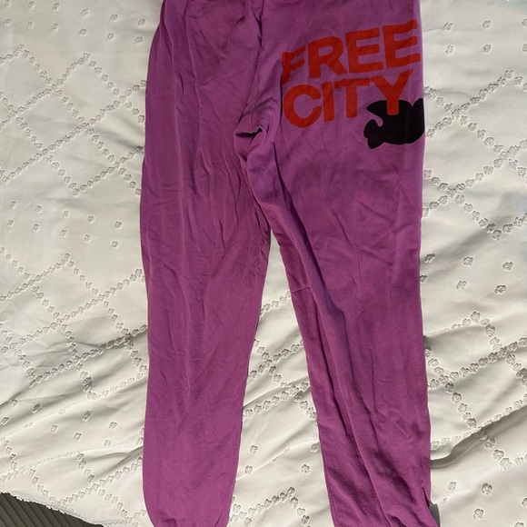 FREECITY Sweatpants - Picture 2 of 4
